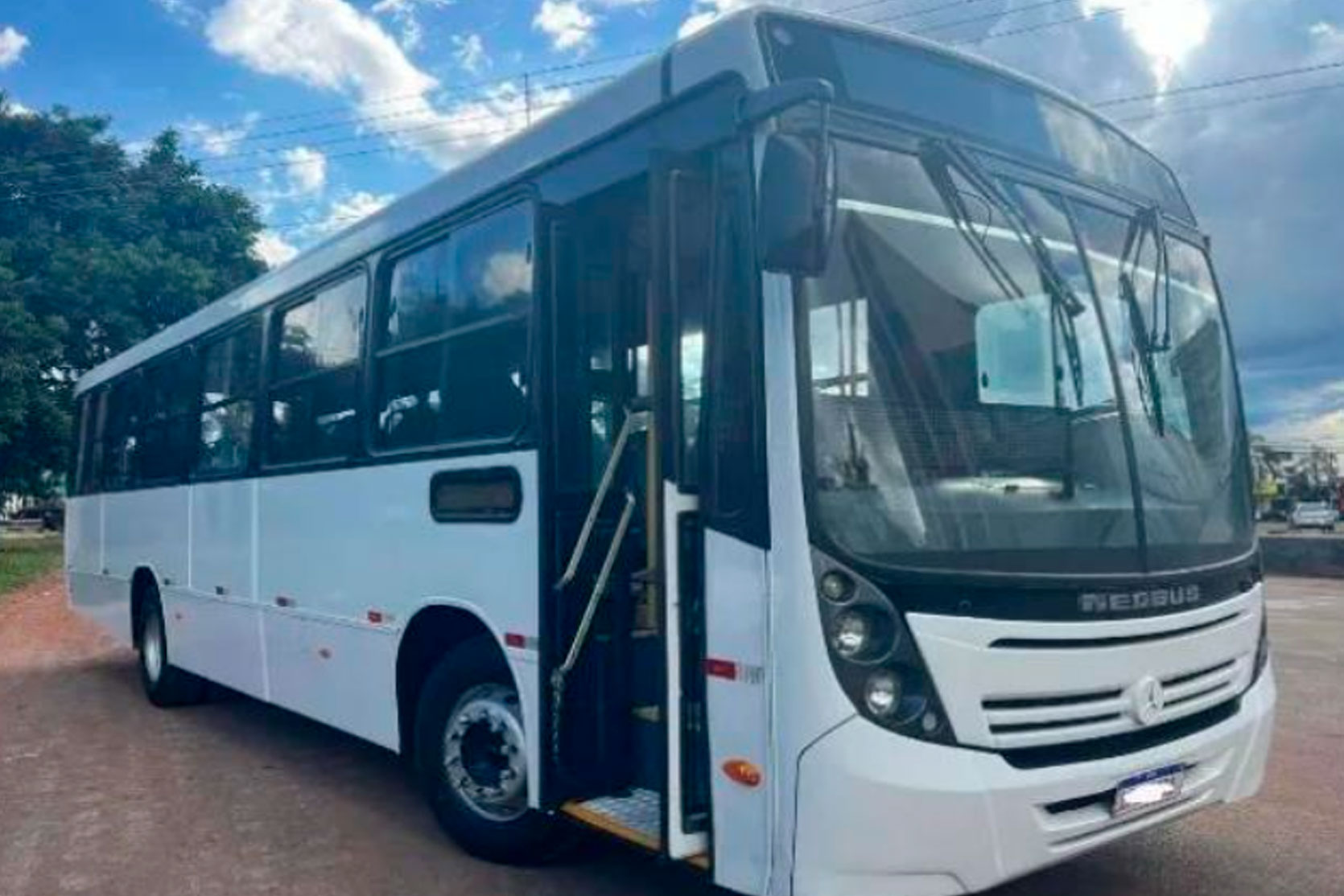Ônibus Oftalmo + Clínico